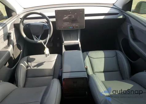 2026 Tesla Model Y from USA, damaged, VIN 7SAYGDED4TF423982